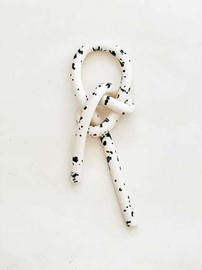 Clay Object 76- Black Dots Konts